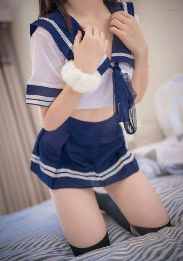 美女散尿频视频_无删减在线播放