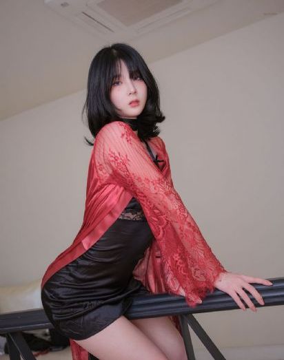 老师欧美15p_国产剧完整视频观看
