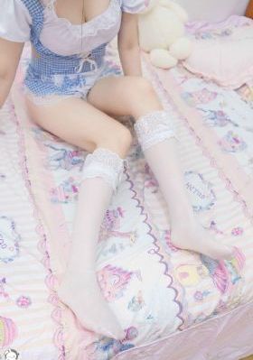 欧美浓妆化妆步骤_1080影视在线观看