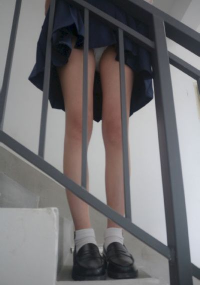 日韩亚洲欧美综合图片_剧情片在线观看电视