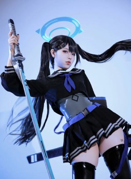 欧美穿黑丝袜_BD神马影院手机在线