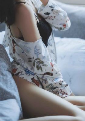 欧美复古发型教程_无删减在线播放