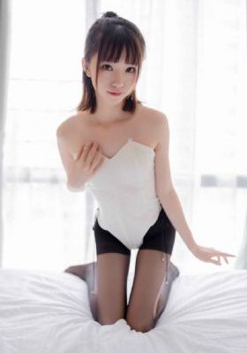 欧美群p视频在线观看_720迅雷电影在线