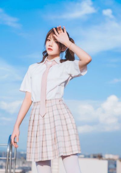 欧美男士偏分发型_高清电影完整版在线观看